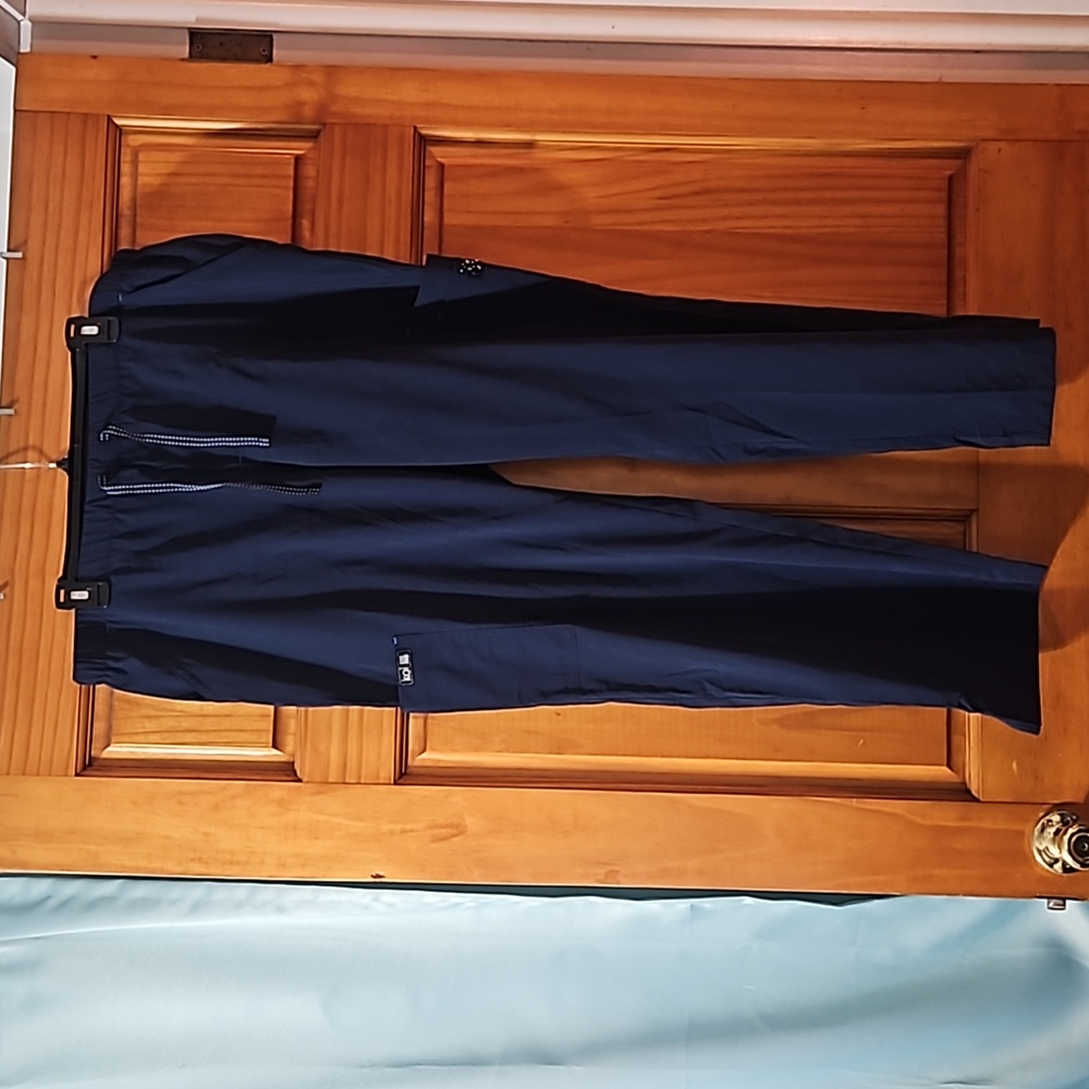 Koi basics scrub pant